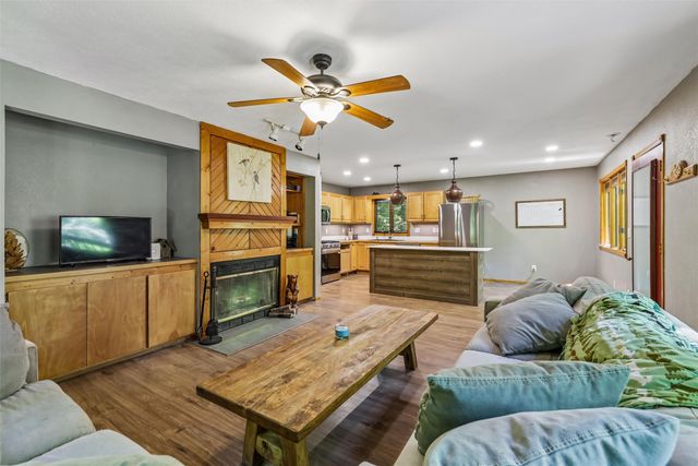2167 NW 72nd Place, Ankeny, IA 50023