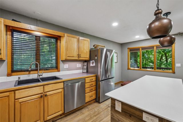 2167 NW 72nd Place, Ankeny, IA 50023