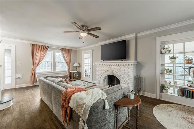 3651 Southwest Trafficway, Kansas City, MO 64111