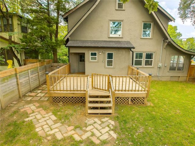 3651 Southwest Trafficway, Kansas City, MO 64111