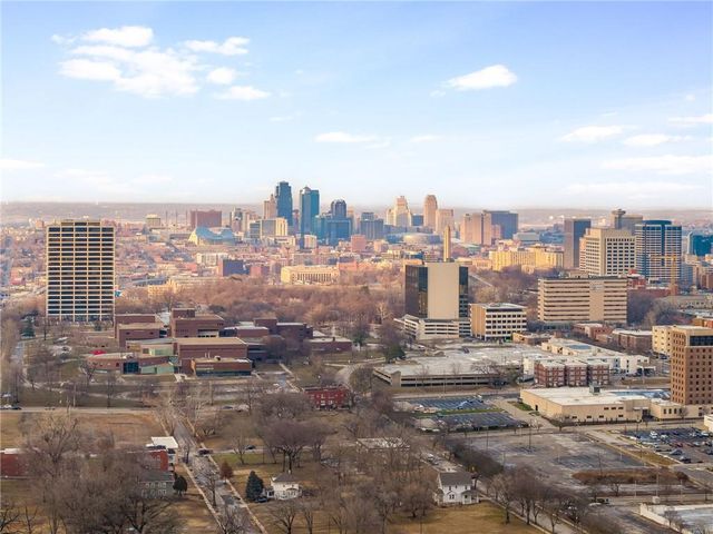 3651 Southwest Trafficway, Kansas City, MO 64111