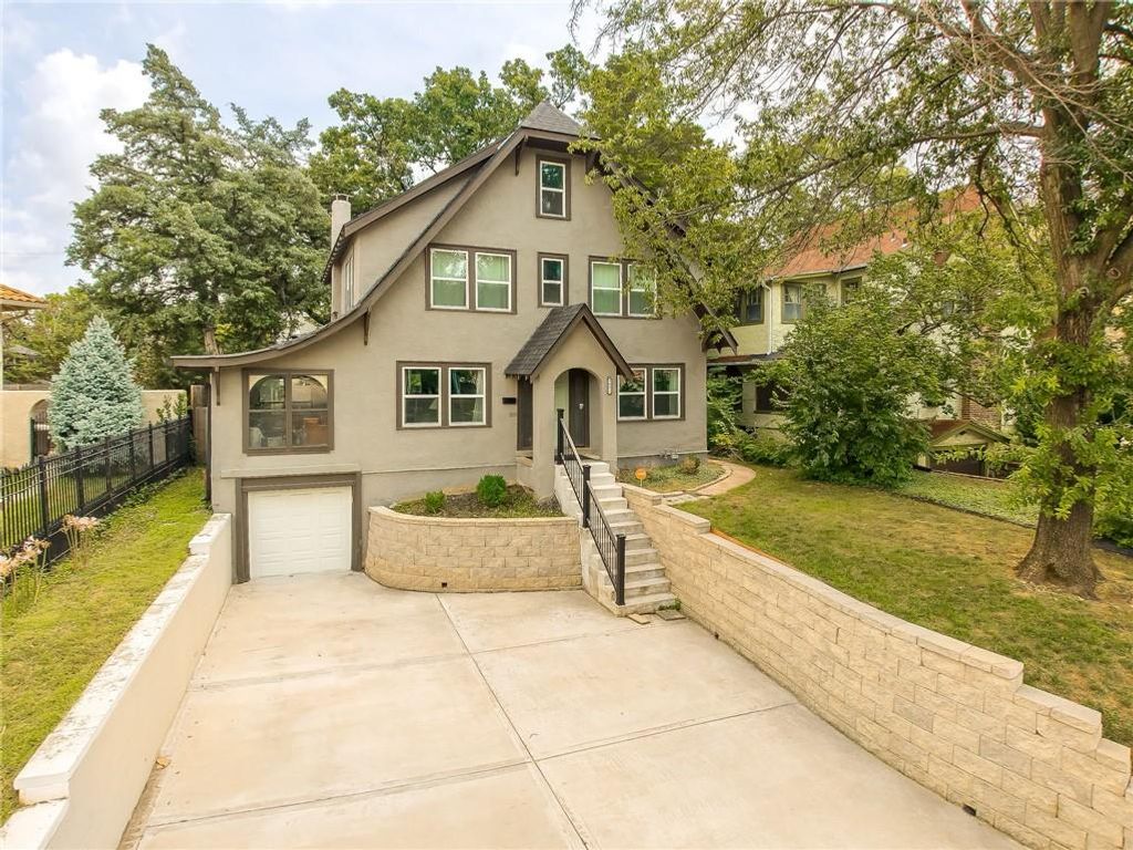 3651 Southwest Trafficway, Kansas City, MO 64111