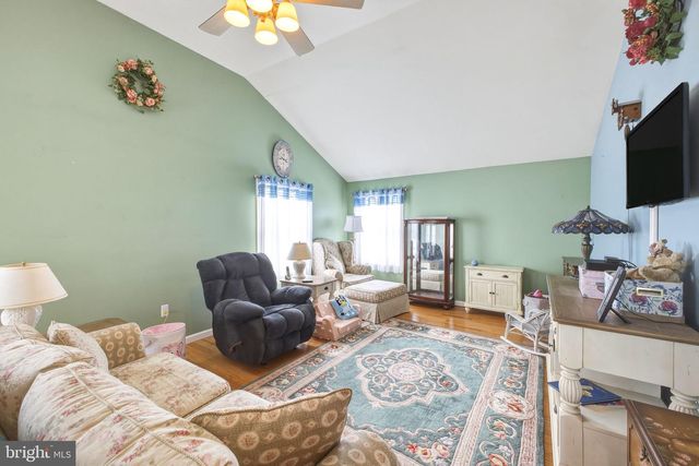 911 HARRIS AVE, Union Beach, NJ 07735