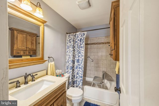 911 HARRIS AVE, Union Beach, NJ 07735