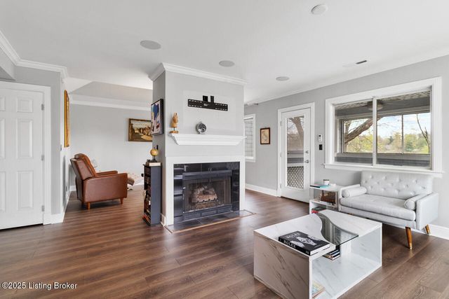 750 Zorn Ave 2, Louisville, KY 40206