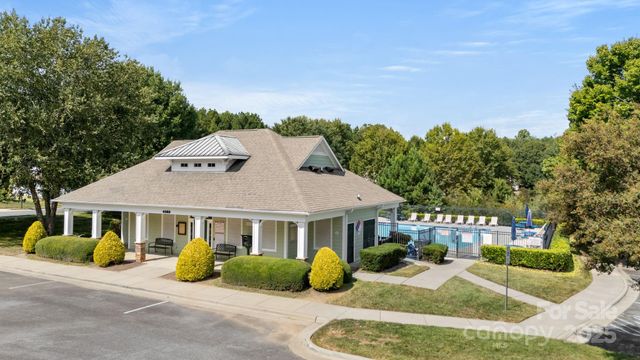 695 Goldflower Drive, Rock Hill, SC 29732