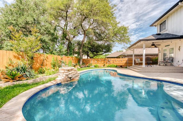 8325 Osborne DR, Austin, TX 78729