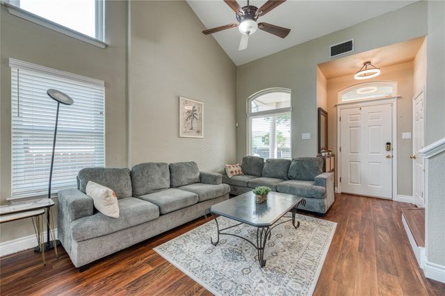 8325 Osborne DR, Austin, TX 78729
