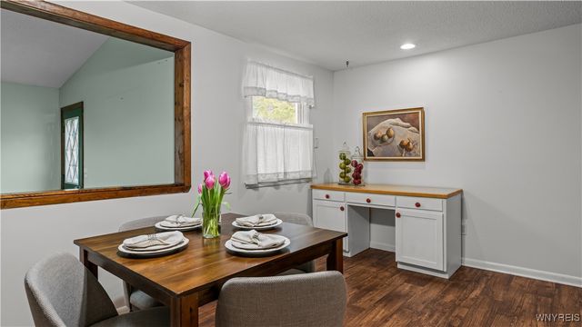 33 Lois Drive, Cheektowaga, NY 14227