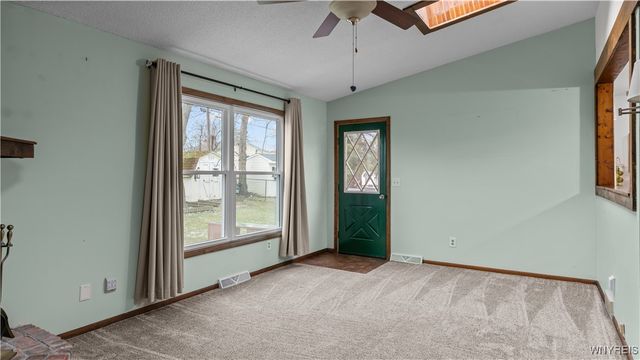 33 Lois Drive, Cheektowaga, NY 14227