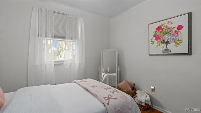 33 Lois Drive, Cheektowaga, NY 14227