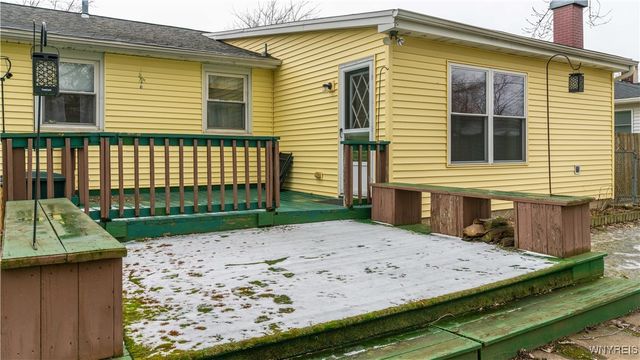 33 Lois Drive, Cheektowaga, NY 14227