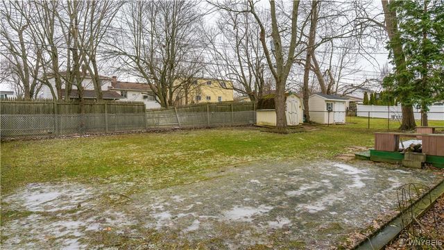 33 Lois Drive, Cheektowaga, NY 14227