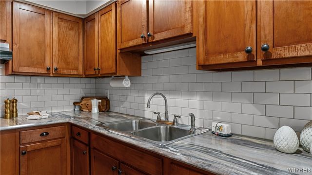 33 Lois Drive, Cheektowaga, NY 14227