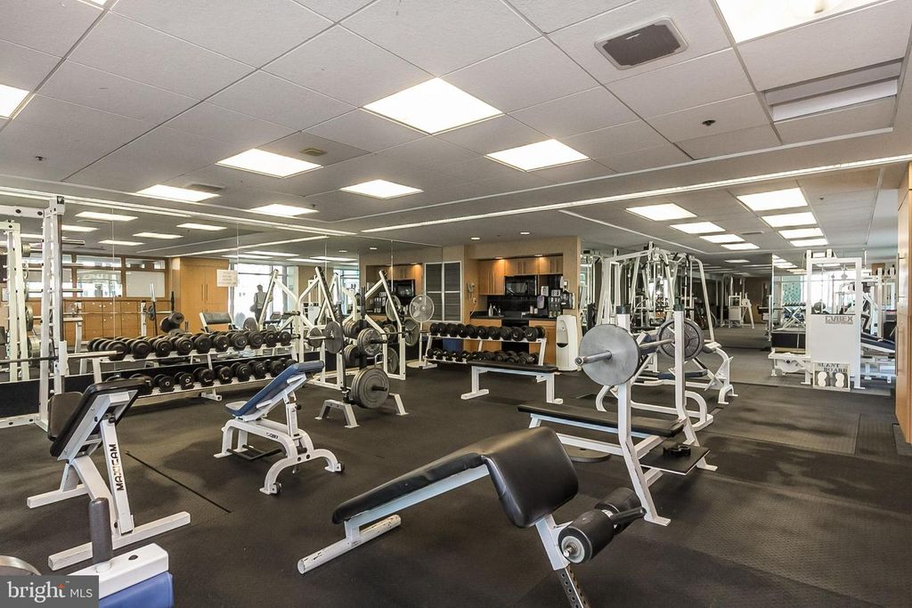 Image 20 of property listing at 23 PIERSIDE DR #130, Baltimore, MD 21230