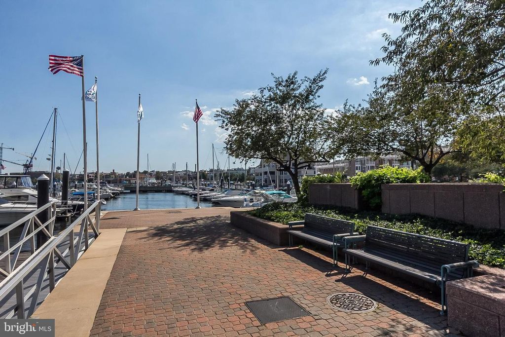 Image 23 of property listing at 23 PIERSIDE DR #130, Baltimore, MD 21230