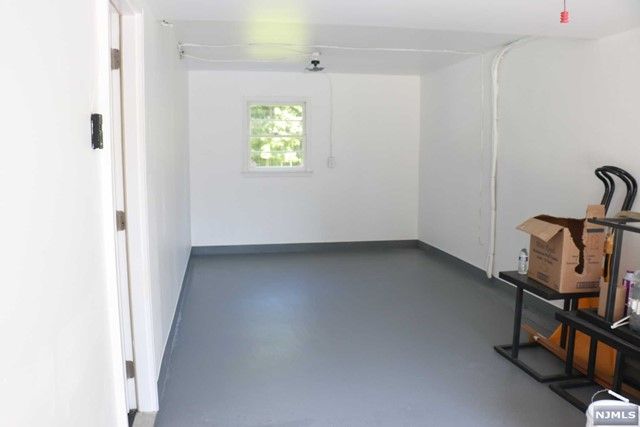 196 White Avenue, Old Tappan, NJ 07675