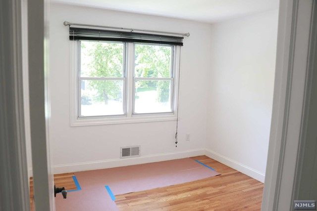 196 White Avenue, Old Tappan, NJ 07675