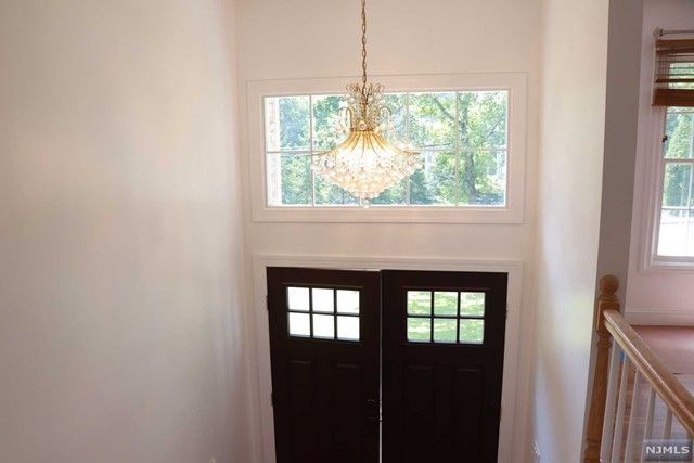 196 White Avenue, Old Tappan, NJ 07675