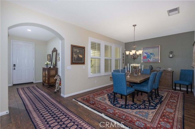 35385 Summerholly Lane, Murrieta, CA 92563