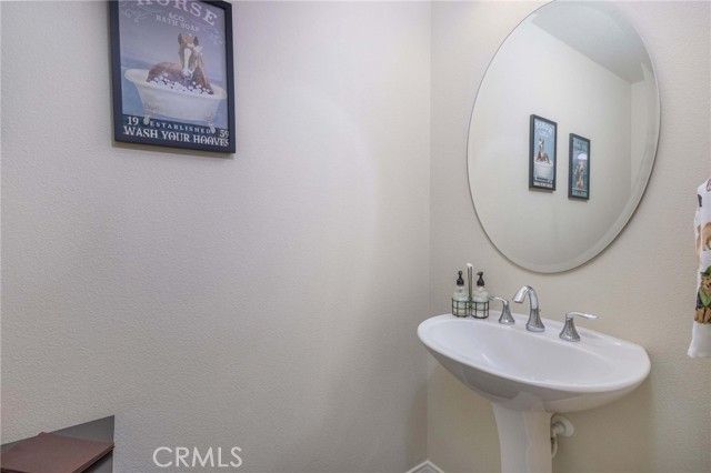 35385 Summerholly Lane, Murrieta, CA 92563