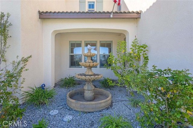 35385 Summerholly Lane, Murrieta, CA 92563