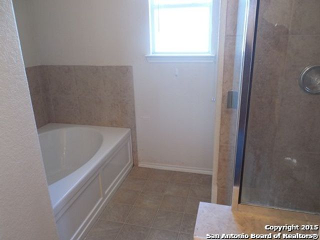 6630 HARTNET FIELDS, Converse, TX 78109