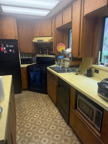 180 Nature Lane, Arcata, CA 95521