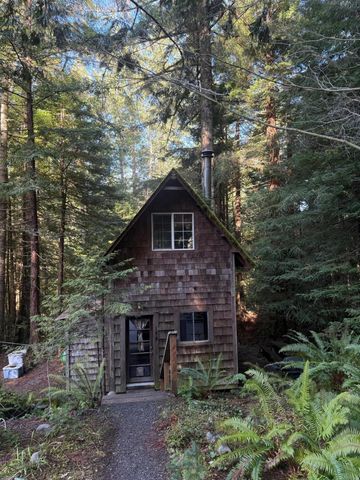 180 Nature Lane, Arcata, CA 95521