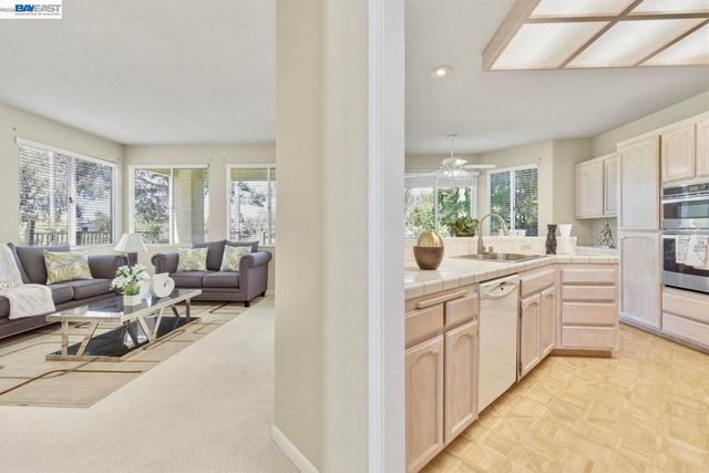 2595 Cherry Hills Dr, Discovery Bay, CA 94505