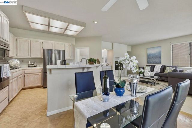 2595 Cherry Hills Dr, Discovery Bay, CA 94505