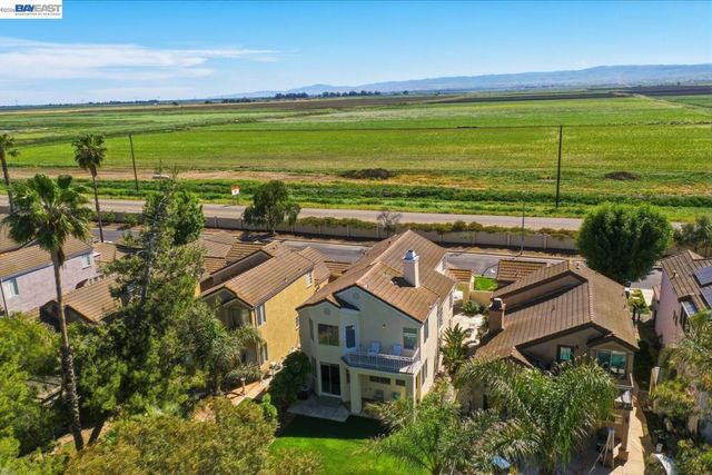 2595 Cherry Hills Dr, Discovery Bay, CA 94505