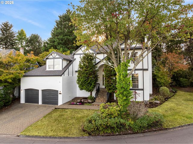 17973 SAINT CLAIR Dr, Lake Oswego, OR 97034