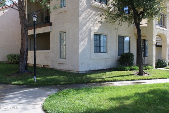 2554 Olive Drive 113, Palmdale, CA 93550