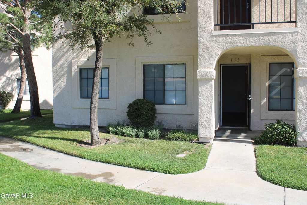 2554 Olive Drive 113, Palmdale, CA 93550