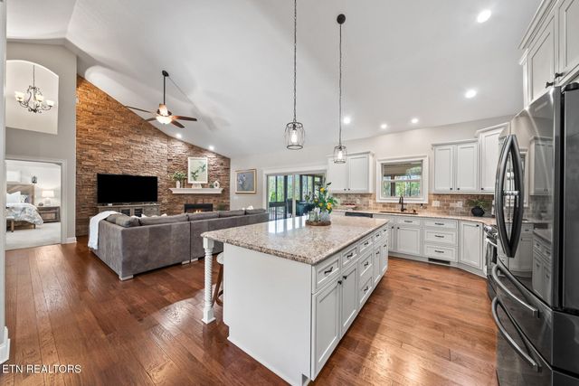 125 Minetta Drive, Crossville, TN 38558