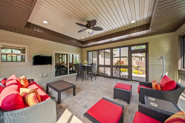125 Minetta Drive, Crossville, TN 38558