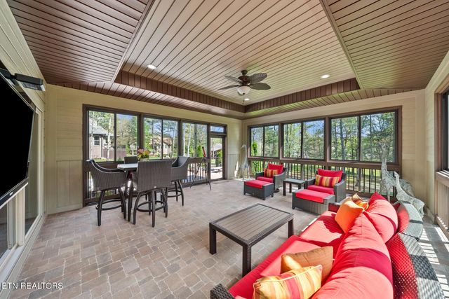 125 Minetta Drive, Crossville, TN 38558