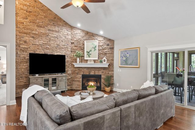 125 Minetta Drive, Crossville, TN 38558