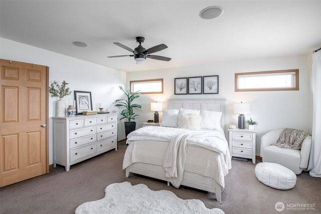 8214 70th Avenue Ct E, Puyallup, WA 98371