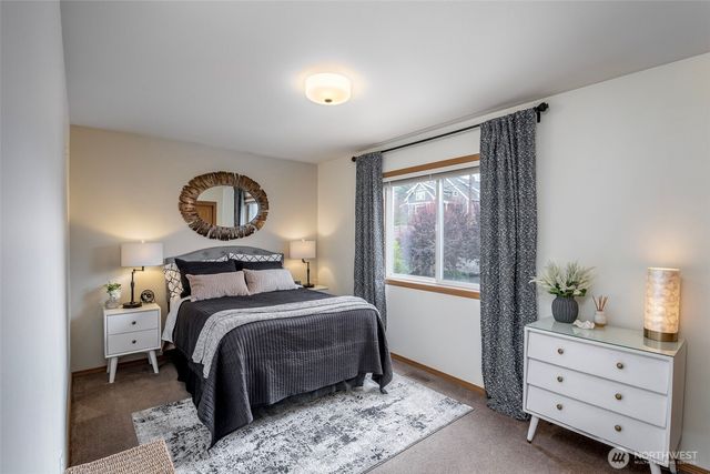 8214 70th Avenue Ct E, Puyallup, WA 98371