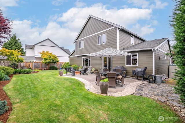 8214 70th Avenue Ct E, Puyallup, WA 98371