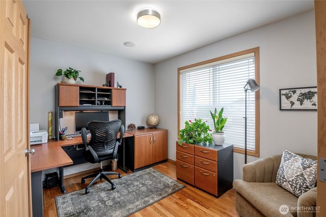8214 70th Avenue Ct E, Puyallup, WA 98371