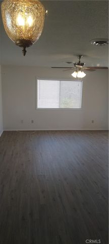 7344 Palm Avenue, Yucca Valley, CA 92284