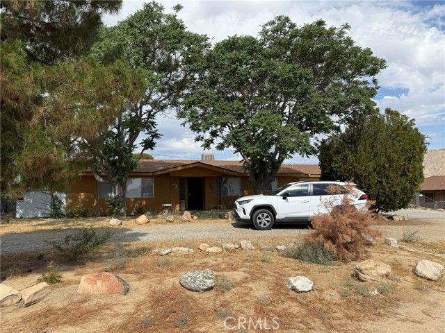 7344 Palm Avenue, Yucca Valley, CA 92284