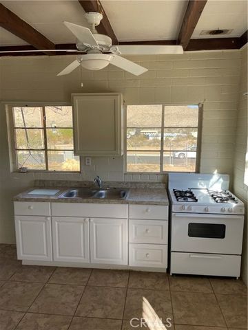 7344 Palm Avenue, Yucca Valley, CA 92284