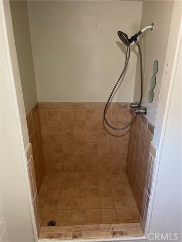 7344 Palm Avenue, Yucca Valley, CA 92284