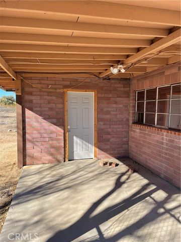 7344 Palm Avenue, Yucca Valley, CA 92284