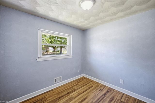 8450 Lynn River RD, Norfolk, VA 23503
