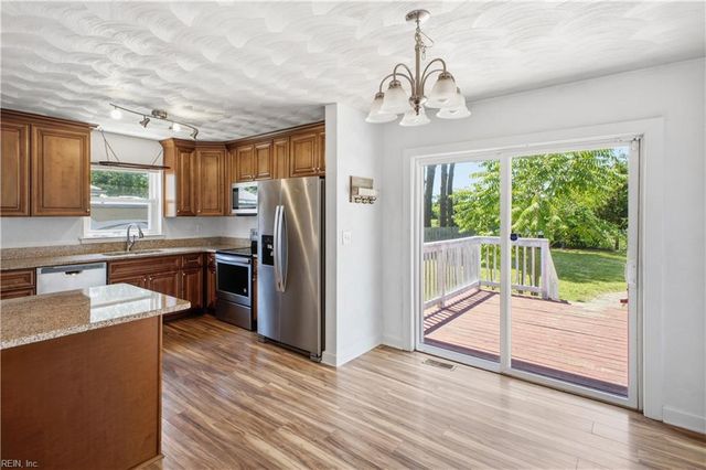 8450 Lynn River RD, Norfolk, VA 23503